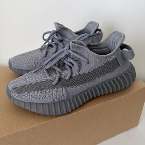 Adidas Yeezy Boost 350 V2 Steel Grey